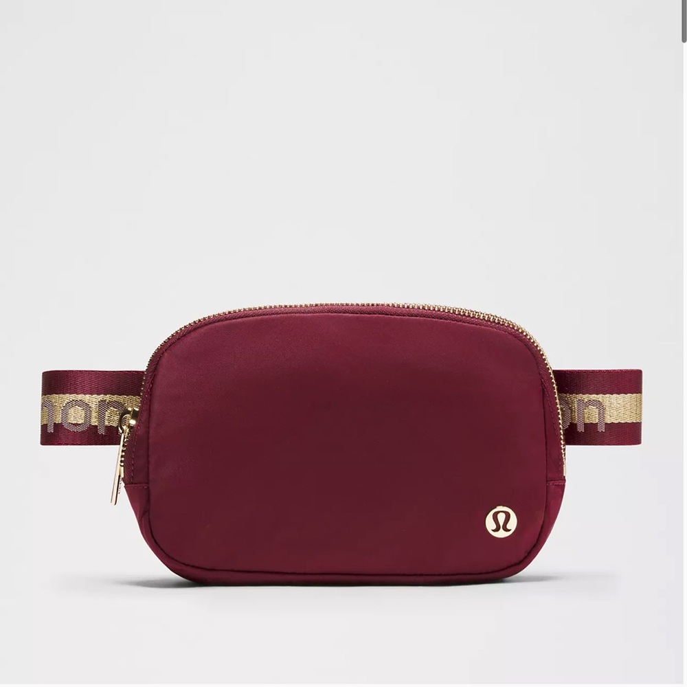 Lululemon Everywhere Belt Bag DELX/GOLD/BONE 1L